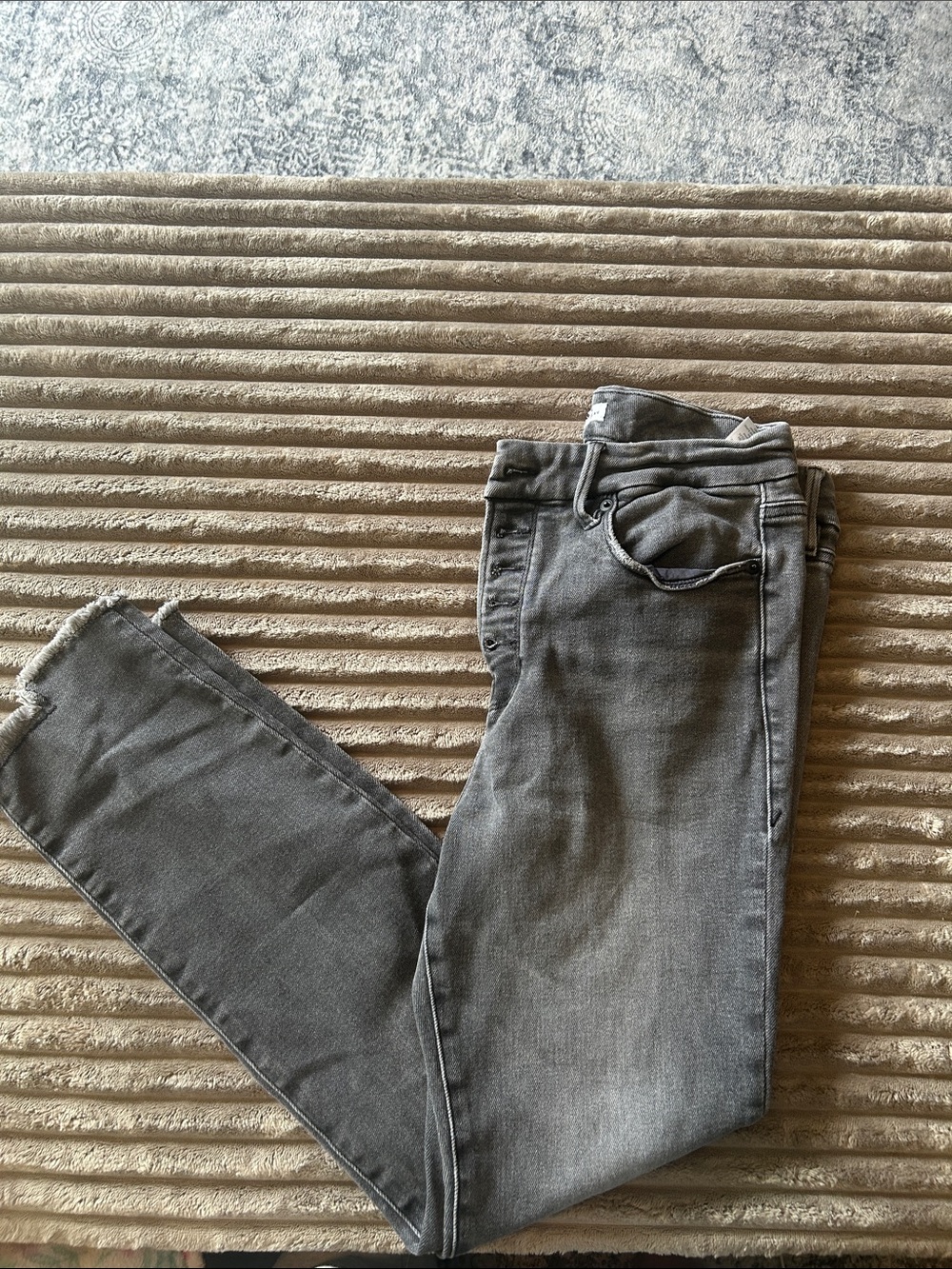 Good American Gray Ankle Skinny Jeans